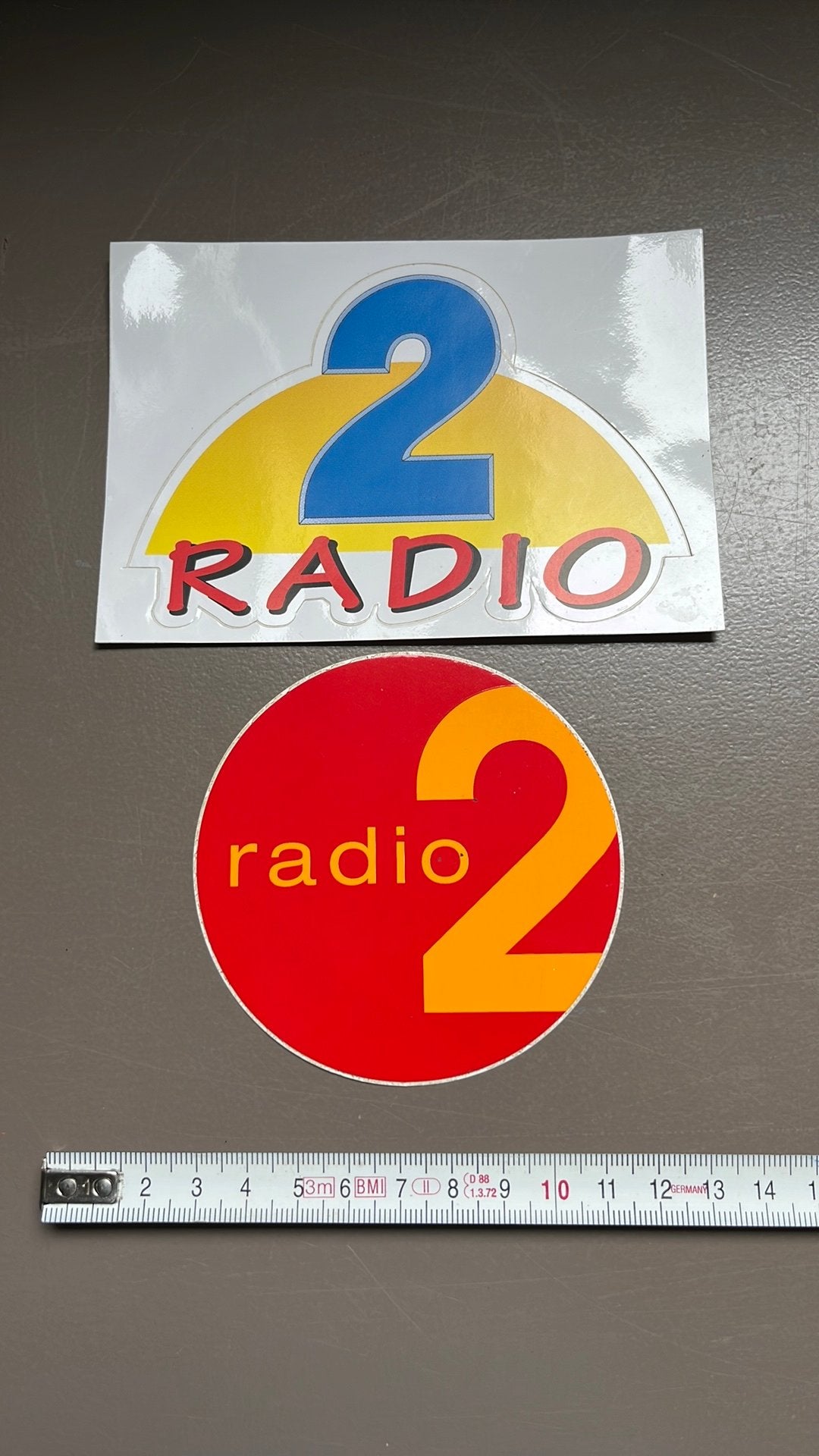 Stickers radio (2), Verzamelen, Ophalen of Verzenden, Zo goed als nieuw
