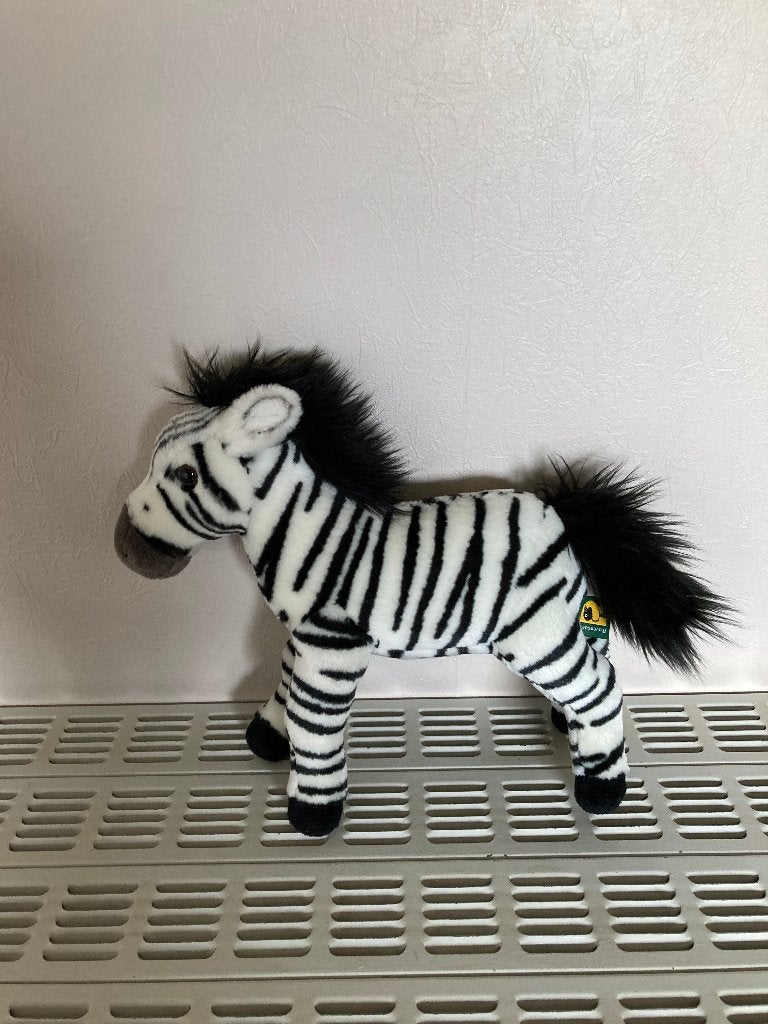 Knuffel zebra, Merk : Ravensden,  H=26 cm, L=30 cm, Kinderen en Baby's, Speelgoed | Knuffels en Pluche, Overige merken, Overige typen
