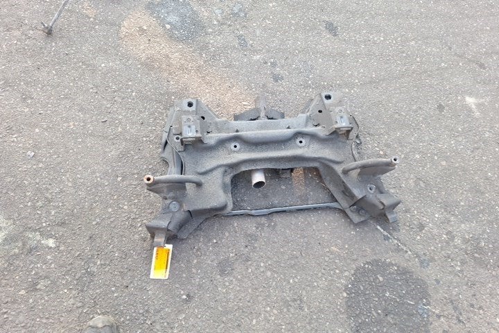 BERCEAU MOTEUR 207 SW (WE / WU) (|3502CS|9807026580|), Kontakt-peugeot@peugeot.com, Utilisé, Peugeot Deutschland GmbH, Bahnhofsplatz
65423  Rüsselsheim, DE