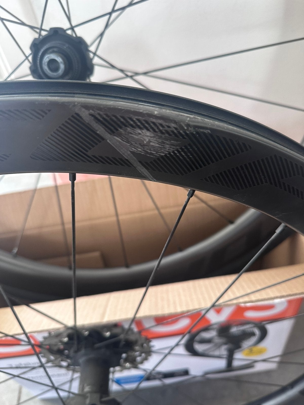 Roues scope R4 disc carbone, Vélos & Vélomoteurs, Vélos Pièces, Enlèvement, Roue, Carbone