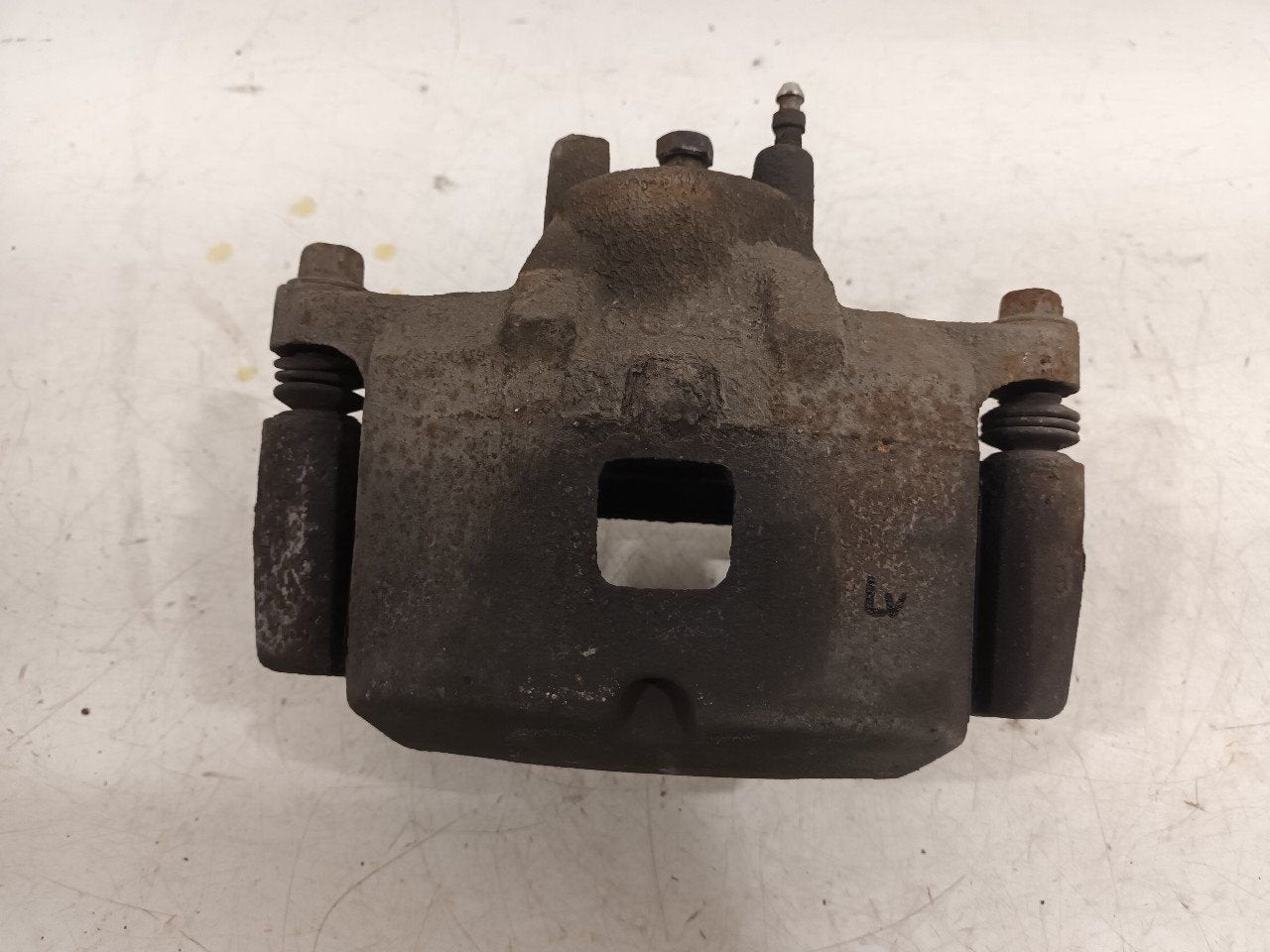 Remklauw links voor Dodge Caliber, Onderdelen@venauto.nl, Van der Ven Autorecycling B.V., Ettenseweg 76, 4706 PB Roosendaal, The Netherlands