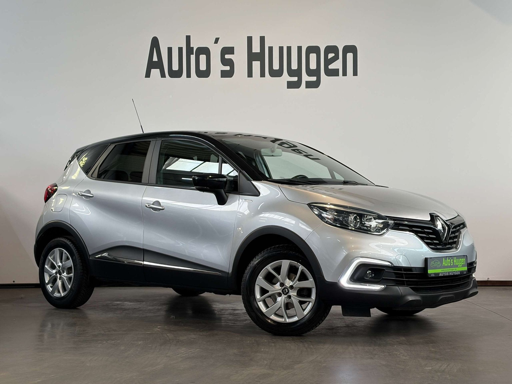 Renault Captur Limited | Apple CarPlay | Cruise Control, Voorwielaandrijving, 898 cc, Stof, Gebruikt
