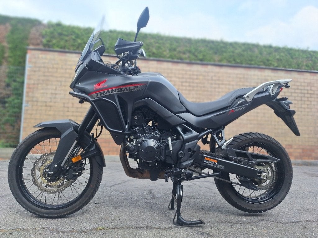 Honda XL 750 Transalp nieuwstaat met garantie, Motoren, Motoren | Honda, ABS, 2 cilinders, Motorrijbewijs A, Meer dan 35 kW