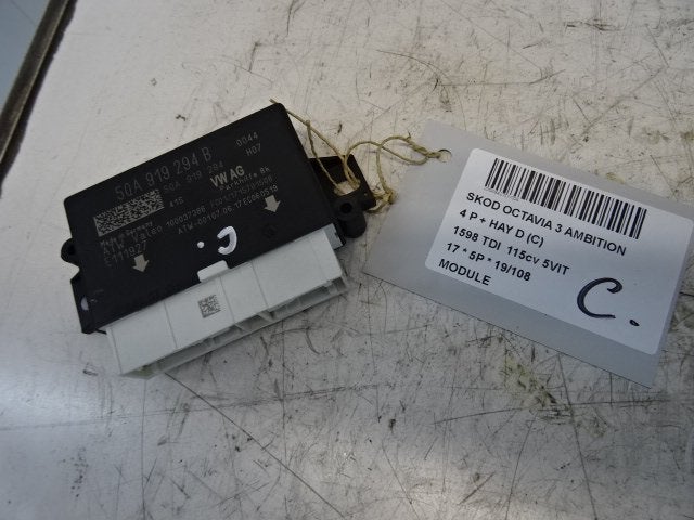 COMPUTER Skoda Octavia Combi (5EAC) (5QA919294B), Gebruikt, Skoda