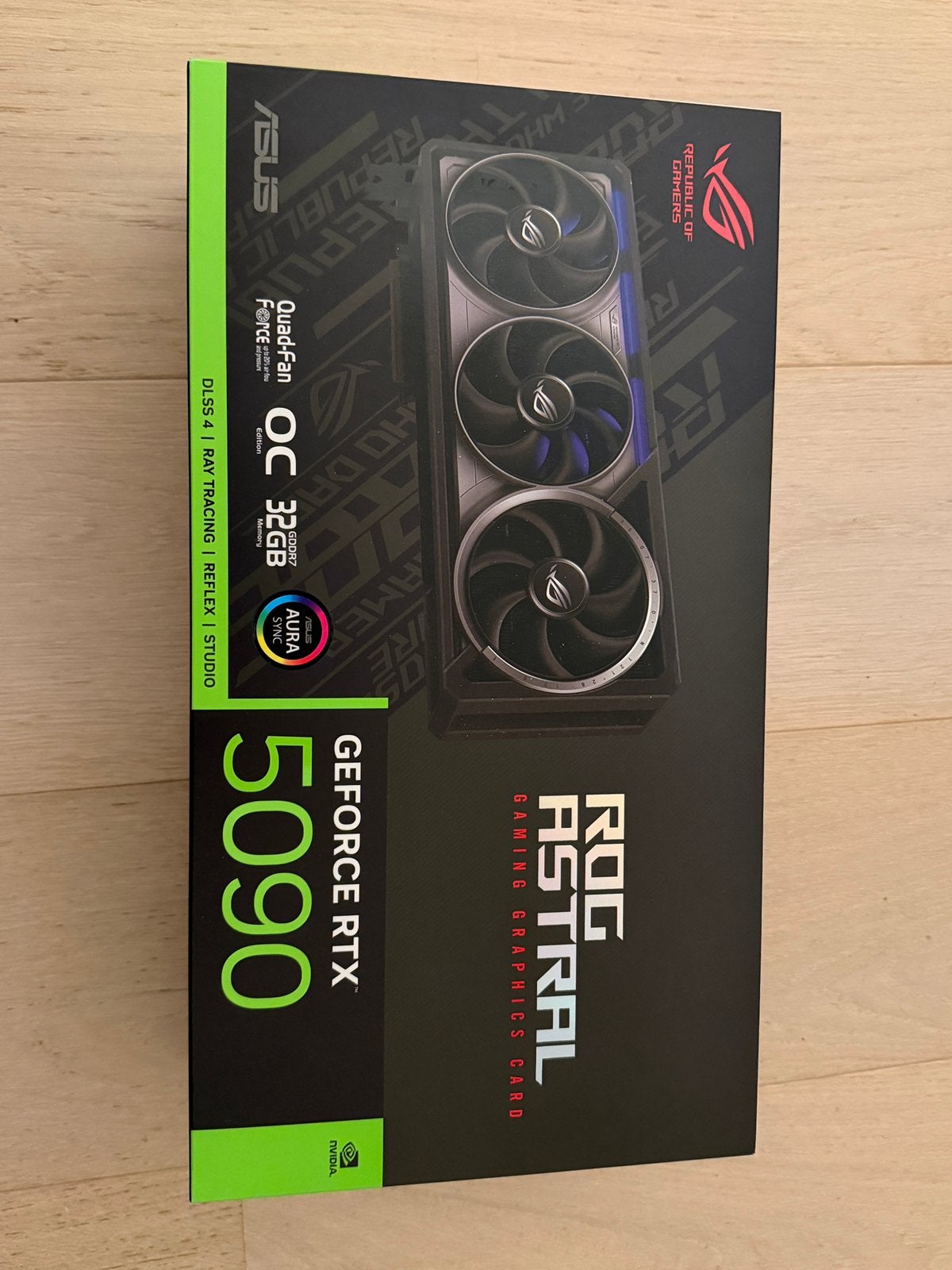 Asus rog astral OC RTX 5090 - neuve, Enlèvement, Comme neuf