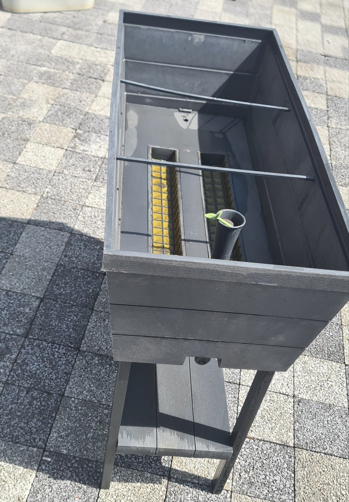 Verhoogde plantenbak / kweektafel – zo goed als nieuw!, Ophalen, Balkon