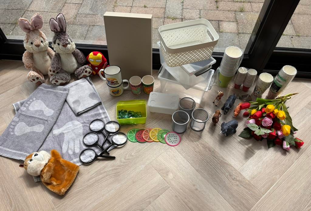 Groot pakket klasmateriaal / decoratie kleuterklas, Ophalen, Gebruikt