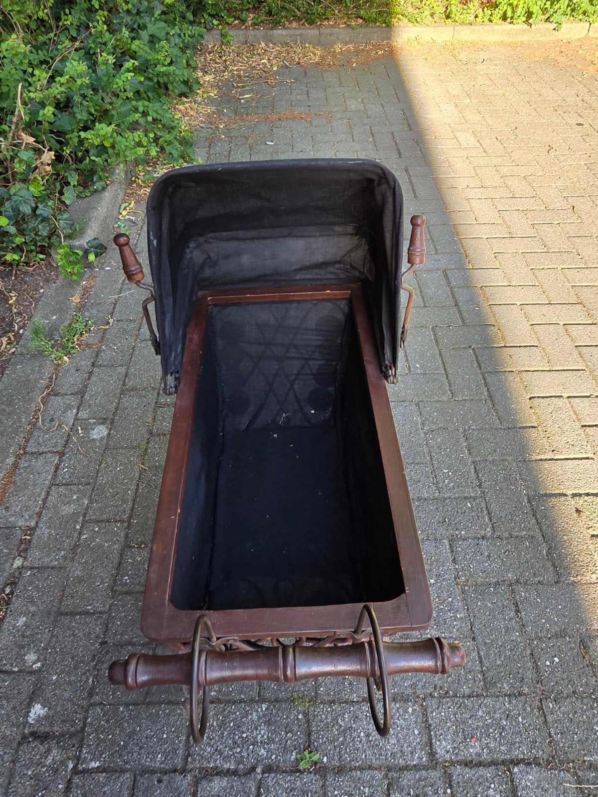 Poppenwagen, Enlèvement