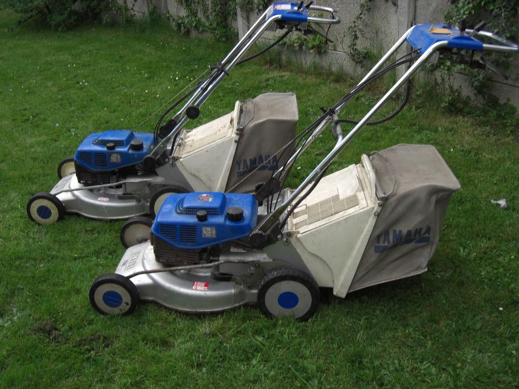 2 Yamaha YLM453 SE à démarreur electrique.+ livre d'atelier, Jardin & Terrasse, Tondeuse rotative, Tondeuses à gazon à essence