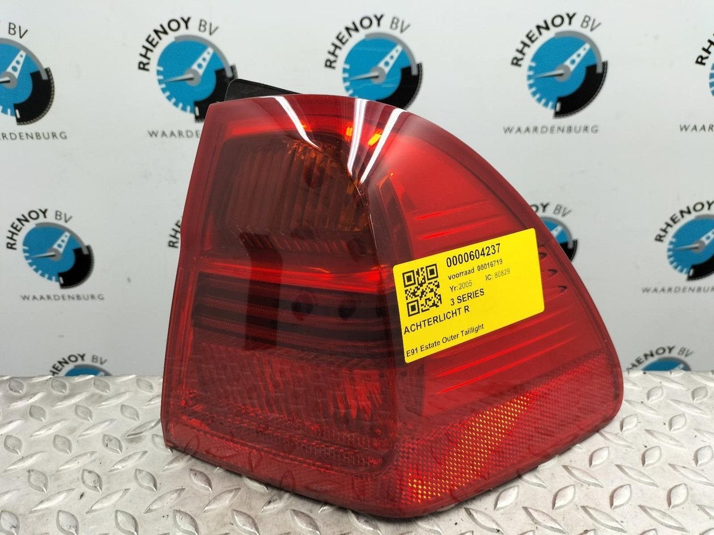 BMW 3 SERIES 325i Dynamic Exec.  ACHTERLICHT R 2005, Enlèvement ou Envoi, Utilisé, ARN reconnu