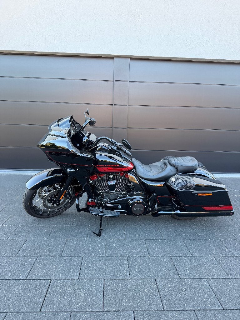 Harley Davidson CVO Roadglide Black edition 2022, Motoren, Nieuw, Handvatverwarming, Particulier, Meer dan 35 kW