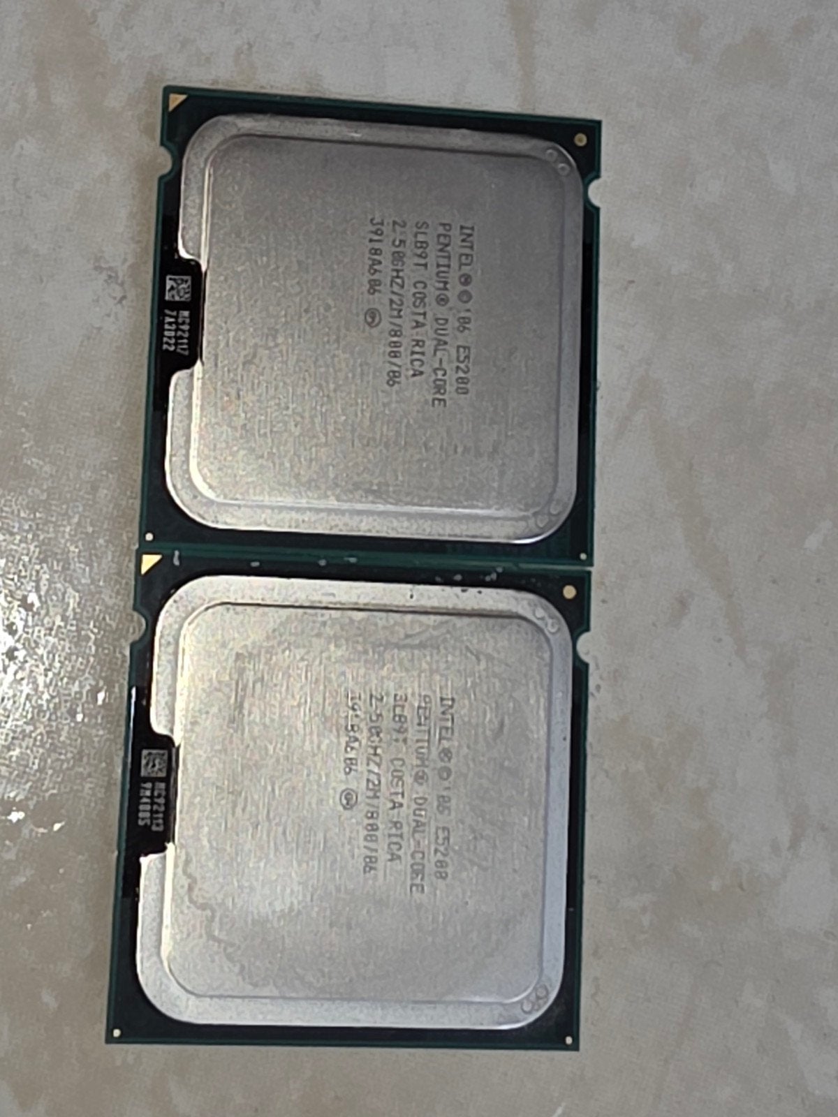 cpu, Informatique & Logiciels, Enlèvement ou Envoi