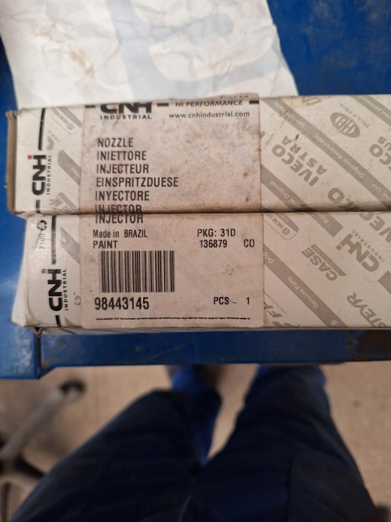 2 Injectoren voor een iveco eurotech 190E24, Particulier, Te koop