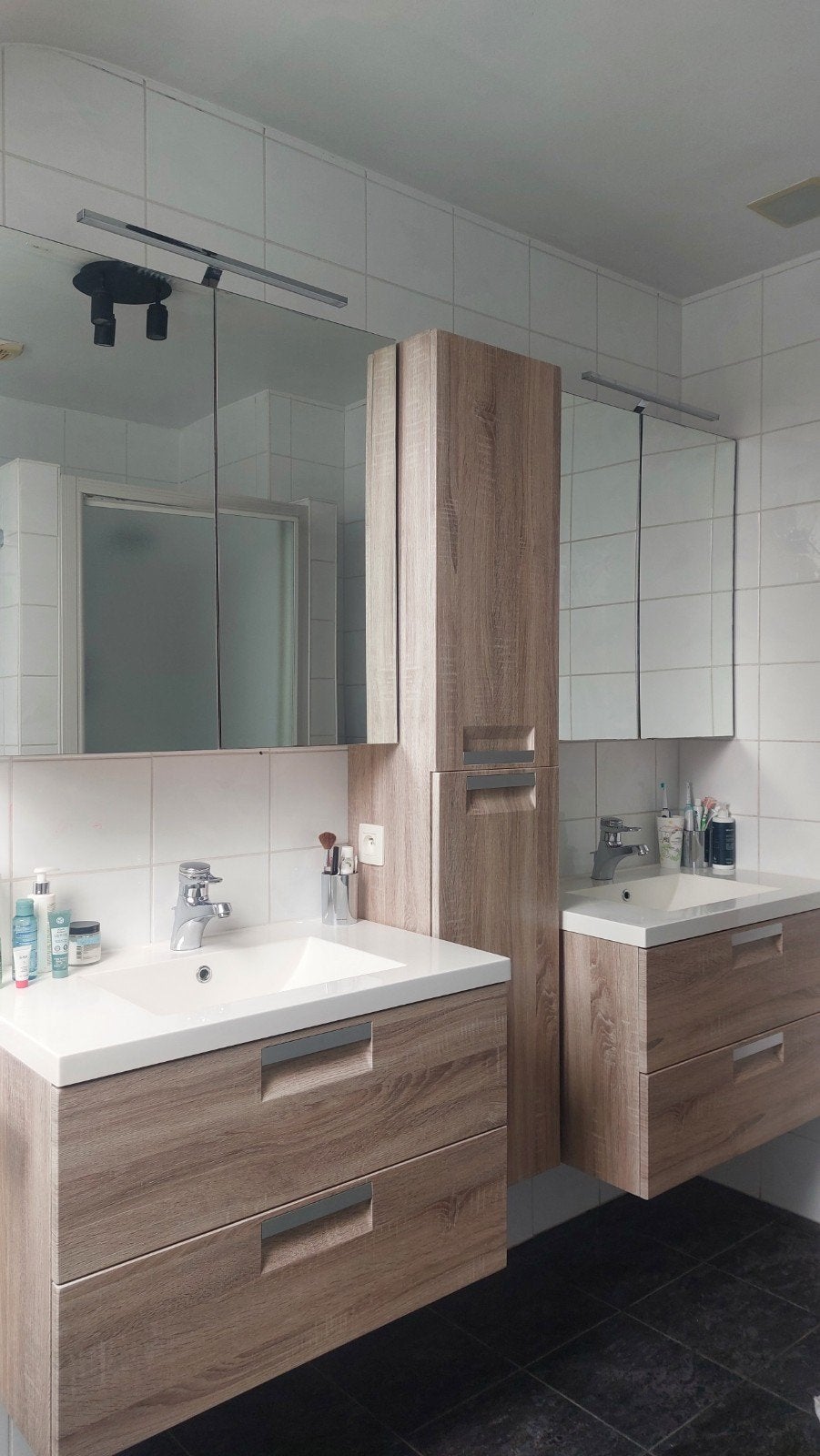 Badkamermeubel + dubbele lavabo en spiegelkast met hoge kast, Huis en Inrichting, Ophalen, Spiegelkast