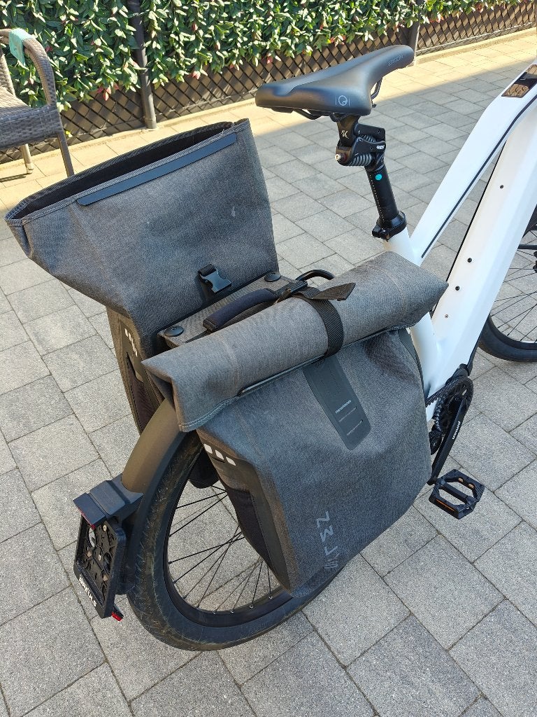 NEW LOOXS Varo dubbele fietstas 40L waterdicht !! Z.G.A.N.!!, Fietsen en Brommers, Fietsaccessoires | Fietstassen, Ophalen, Zo goed als nieuw