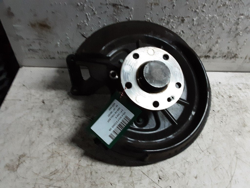 MOYEU DE ROUE ARRIÈRE DROIT Golf V (1K1) (1K0436N), Volkswagen, Mevr. I. Hauben, Utilisé, Rue de l'Espoir 34 34
4030  GRIVEGNÉE, BE