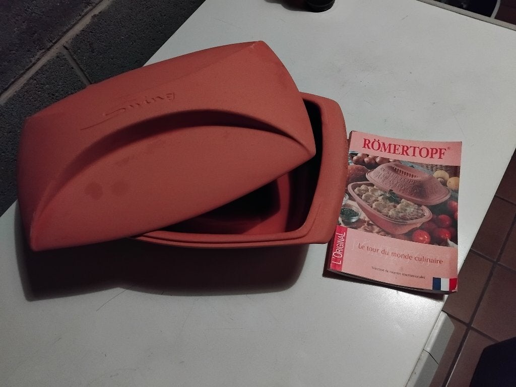 cocotte en argile naturelle, Maison & Meubles, Enlèvement, Cocotte