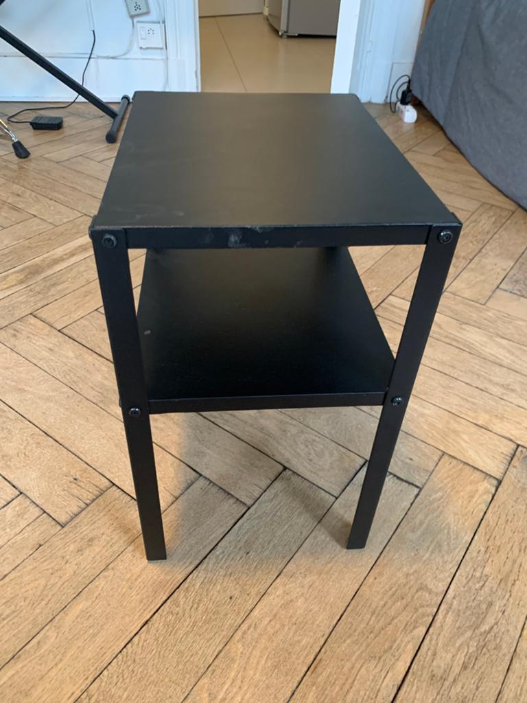 Table de nuit metal noire - ikea, Maison & Meubles, Enlèvement, Comme neuf