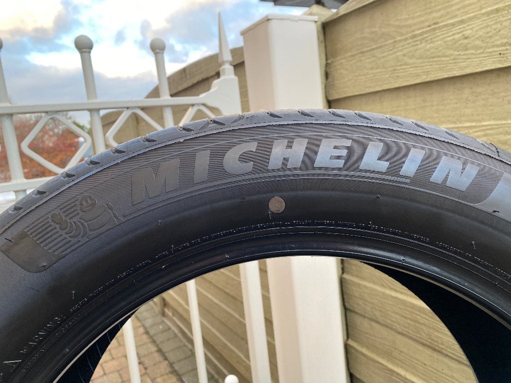 235/55 R19 MICHELIN -- BRIDGESTONE -- KUMHO 235/55 R19, Auto-onderdelen, Banden en Velgen, Nieuw, 235 mm, Band(en), Zomerbanden