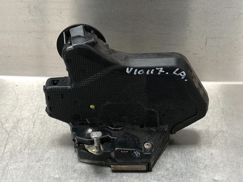 SERRURE DE PORTE RODS ARRIÈRE GAUCHE Land Cruiser (J12), Utilisé, Toyota