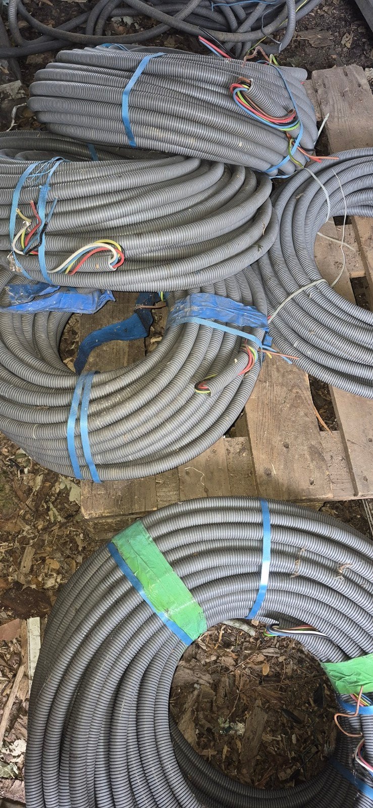 Nieuwe rollen installatiekabel 7G2.5 / 5G4 / 4G4, Bricolage & Construction, Électricité & Câbles, Enlèvement, Neuf