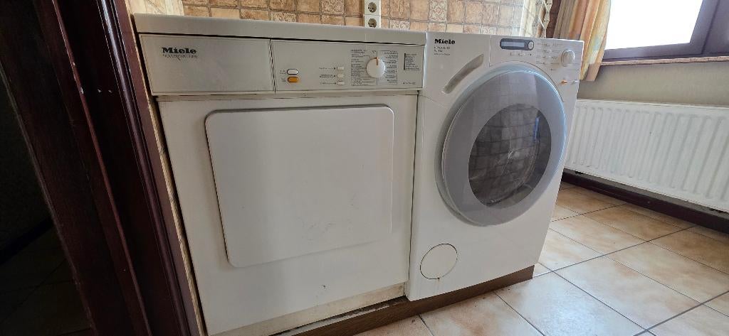 Miele Wasmachine en Droogkast, Electroménager, 1200 à 1600 tours, 6 à 8 kg, 85 à 90 cm, Chargeur frontal