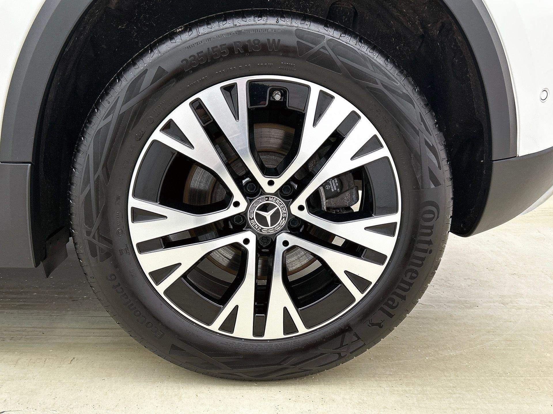 Mercedes-Benz GLA-Klasse 220 Luxury Line | Dodehoekassistent, Auto's, Automaat, Dealer onderhouden, Stof, Zwart