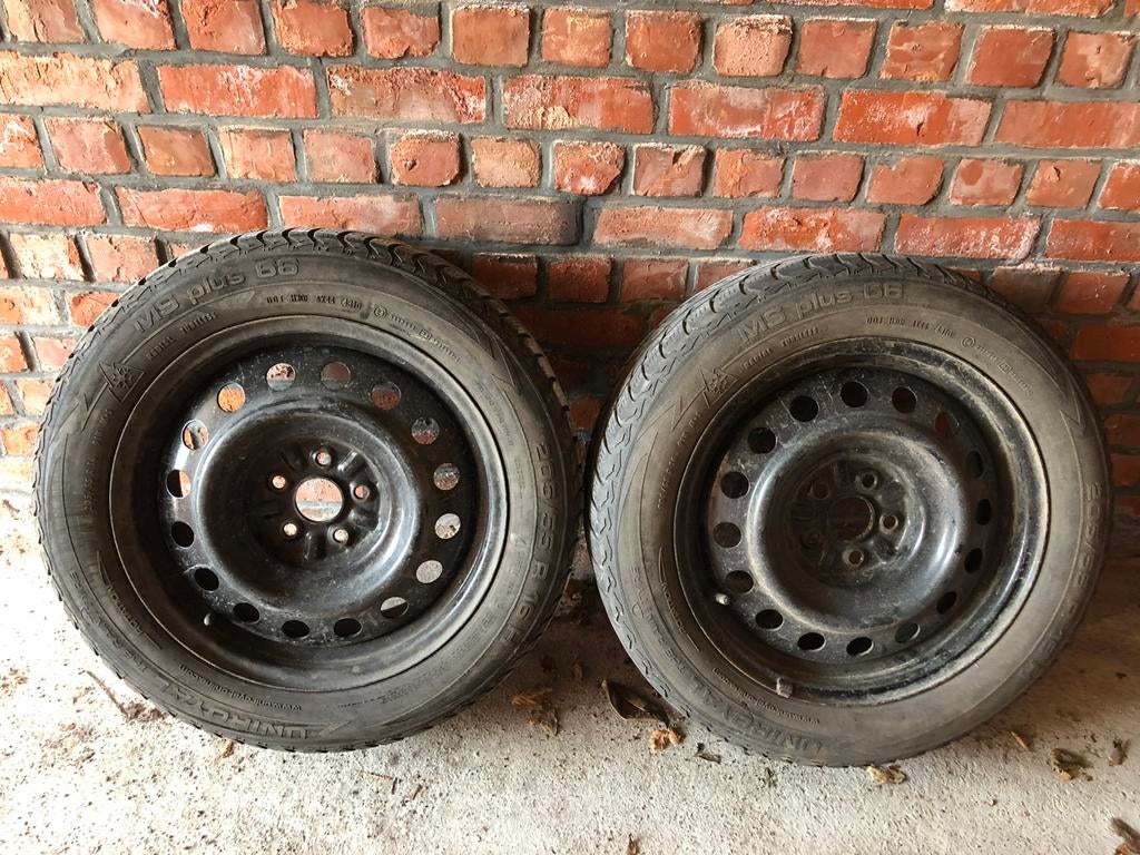 4 x winterbanden Uniroyal op velg 205/55R16 - M+S, Auto-onderdelen, Banden en Velgen, Ophalen, Winterbanden