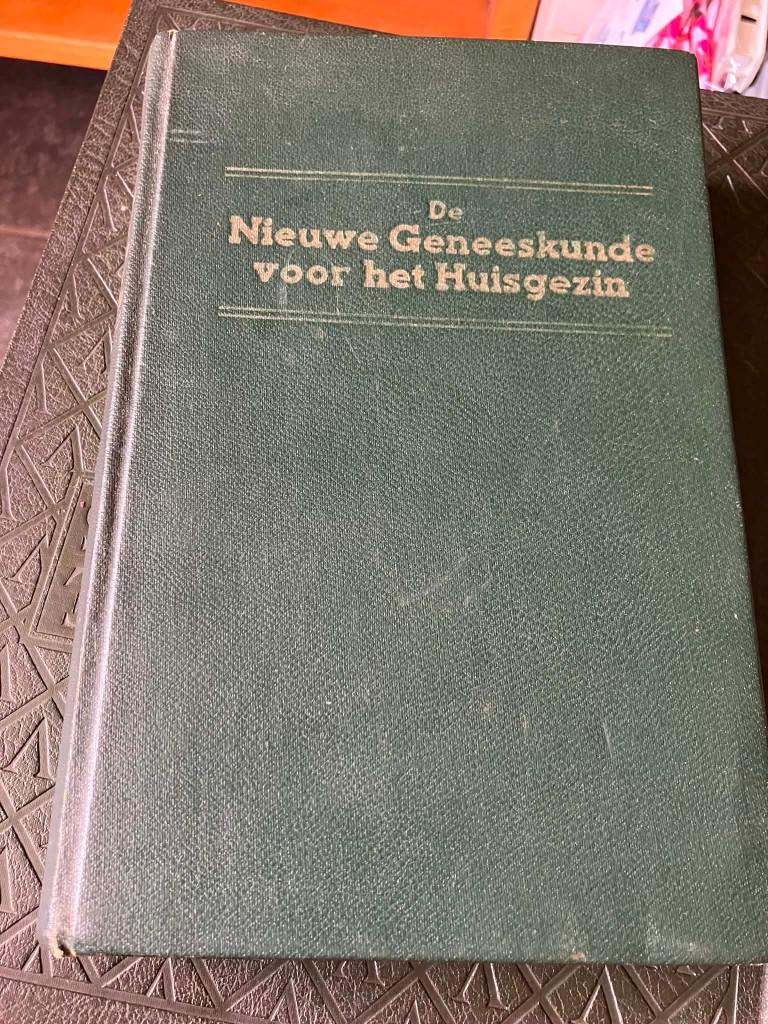 de nieuwe geneeskunde voor het huisgezin, Ophalen of Verzenden, Gelezen