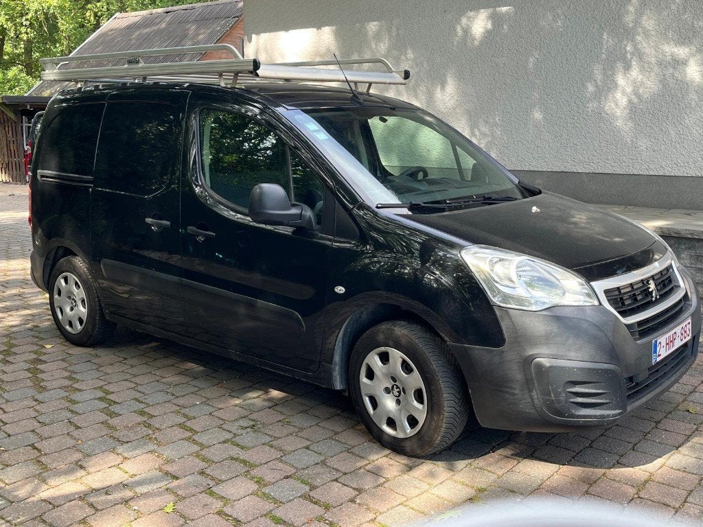 peugeot partner 2018, Auto's, Voorwielaandrijving, Stof, Zwart, Particulier