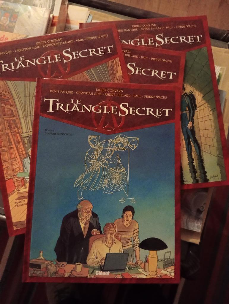 Collection complète BD "Le triangle secret" + "I.N.R.I.", Enlèvement ou Envoi, Comme neuf