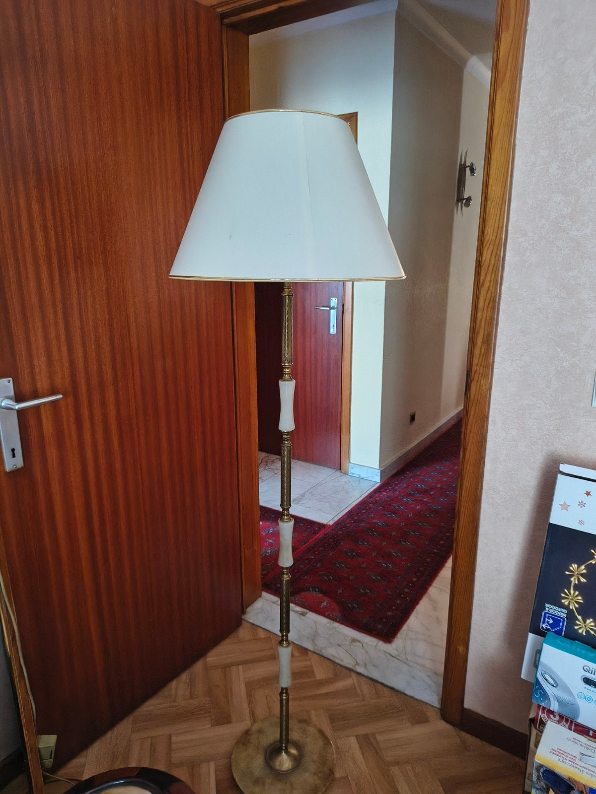 Lamp op marmeren voet, Ophalen