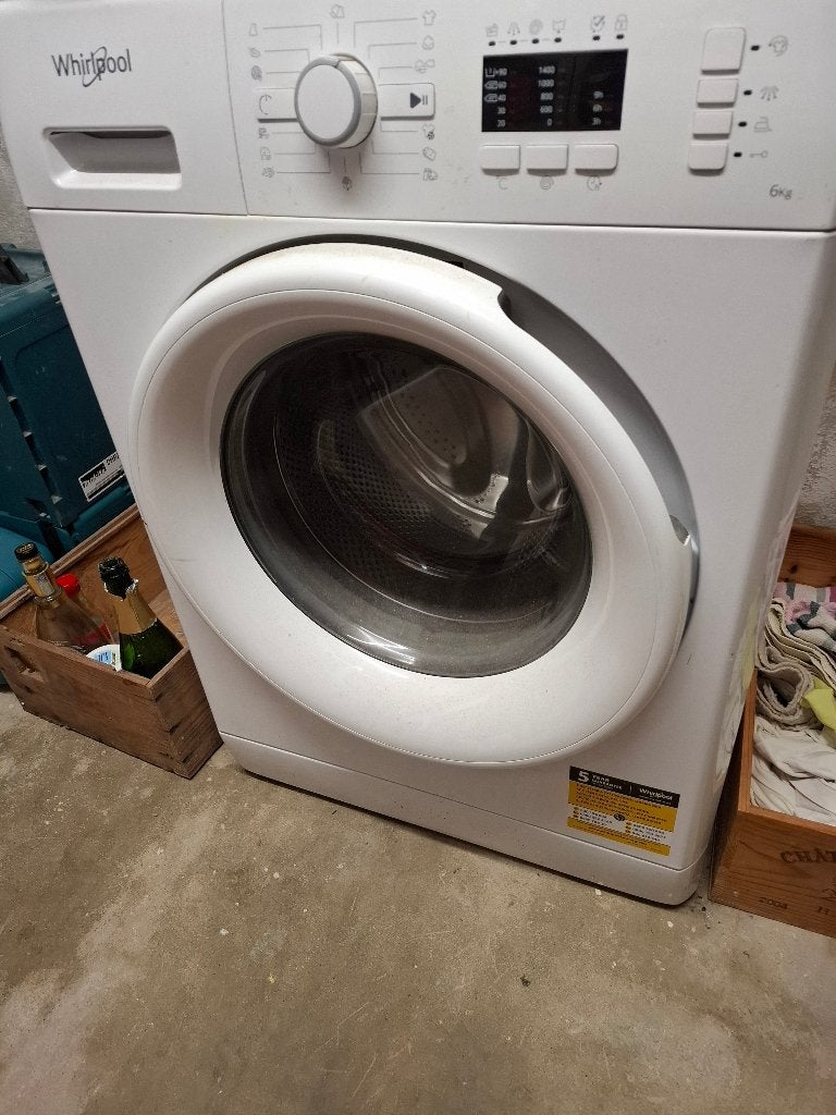 Whirlpool wasmachine printplaat defect, Elektronische apparatuur, Wasmachines, Ophalen, Voorlader, Niet werkend, 85 tot 90 cm