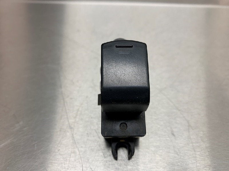 RAAMSCHAKELAAR Nissan Navara (D40) (01-2005/07-2010), Gebruikt, Nissan