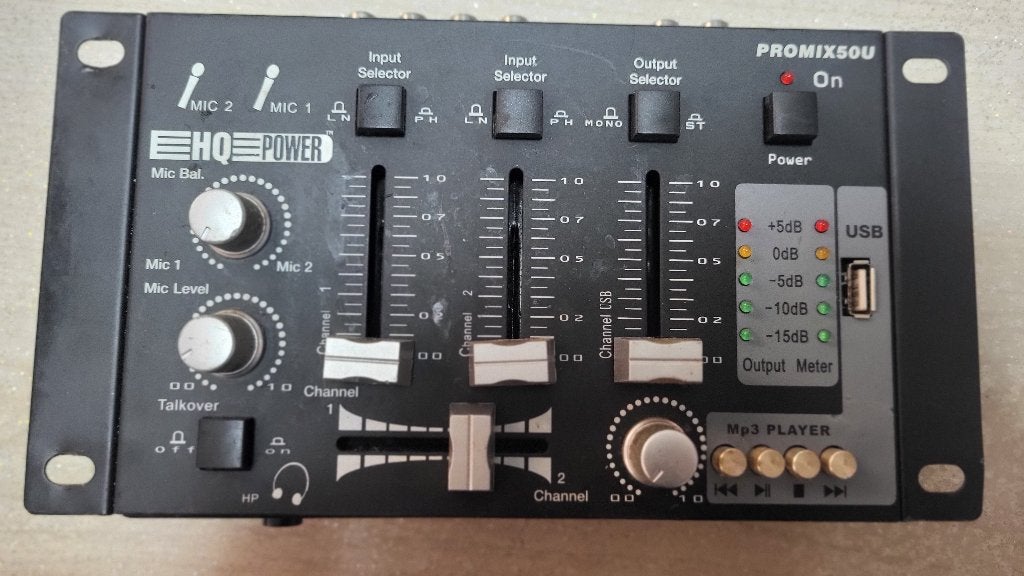 TABLE DE MIXAGE HQ-POWER - 2 CANAUX + ENTRÉE USB, Muziek en Instrumenten, Ophalen, Gebruikt, Minder dan 5 kanalen, Microfooningang
