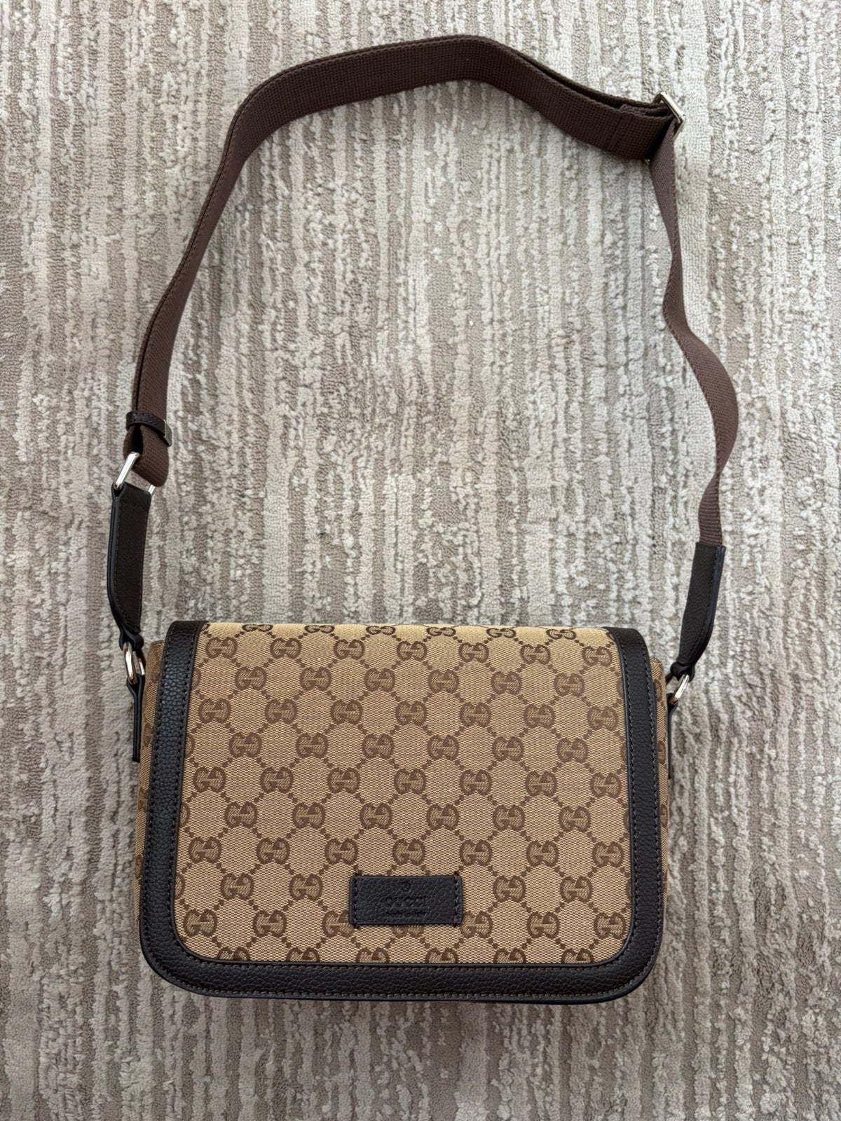 Gucci schoudertas, Handtassen en Accessoires, Tassen | Schoudertassen, Beige, Nieuw, Leer, Ophalen