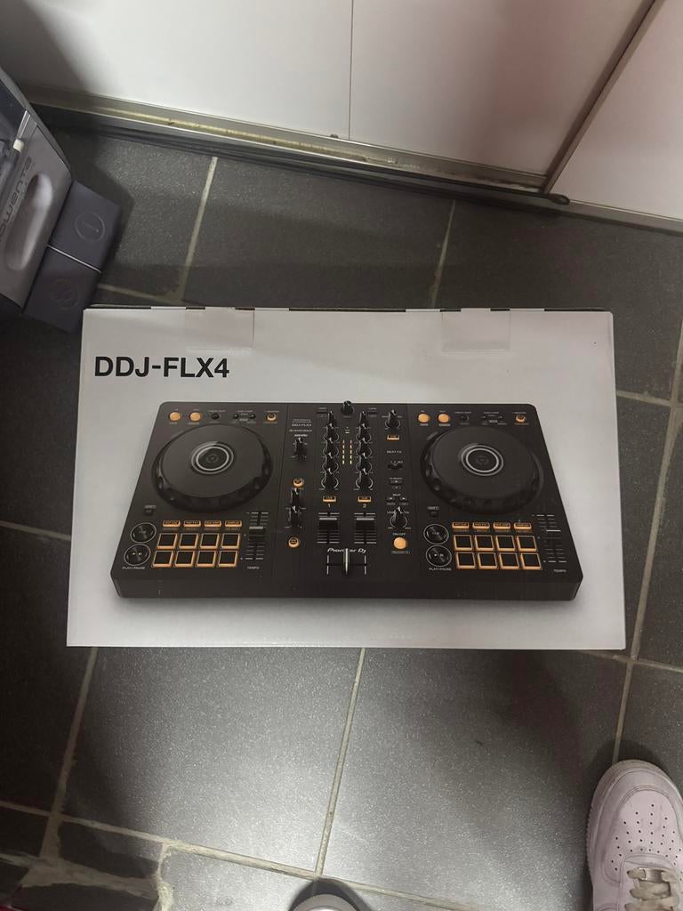 DDJ-FLX4 , headset + speakers, Enlèvement, Comme neuf, Pioneer