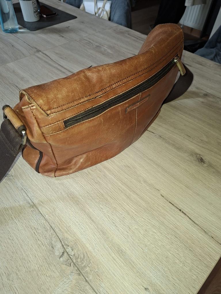 Sac à bandoulière en cuir, Enlèvement, Comme neuf, Brun, Cuir