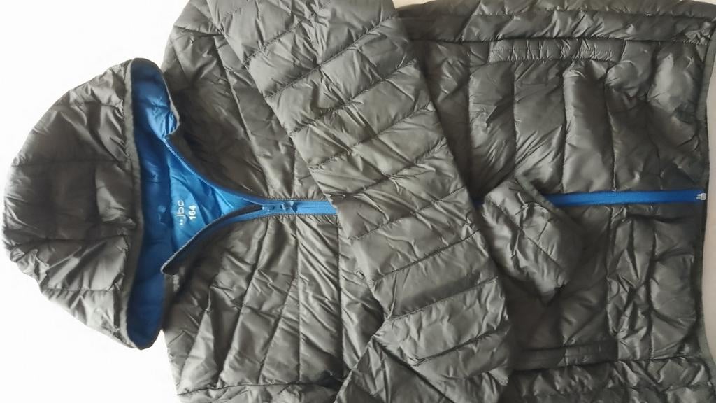 Opvouwbaar lichtgewicht jasje voor jongen 10/12 jaar Jbc, Kinderen en Baby's, Kinderkleding | Maat 164, Ophalen, Zo goed als nieuw