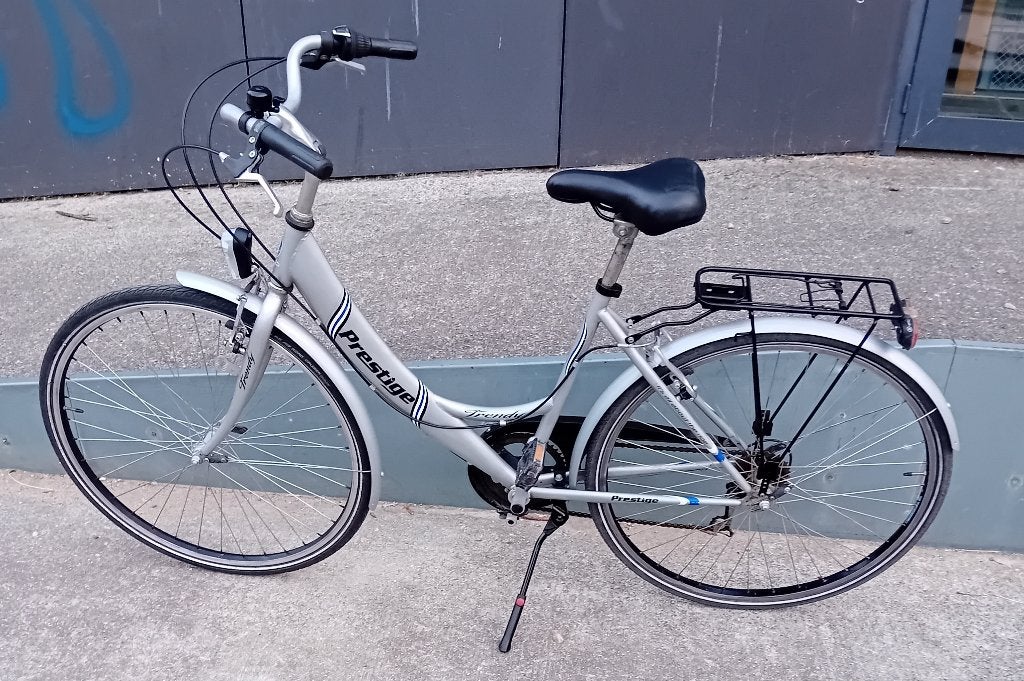 Damesfiets, Velgrem, Versnellingen, Zo goed als nieuw, Ophalen