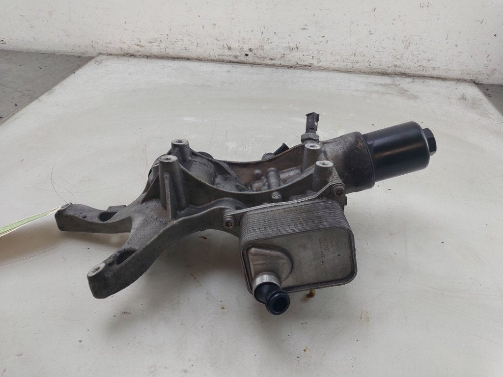 OLIEFILTERHUIS Audi Q3 (8UB / 8UG) (|06K903143|06K903143D|), Dhr. J. Ham, Gebruikt, Administratie@autoham.nl, Audi