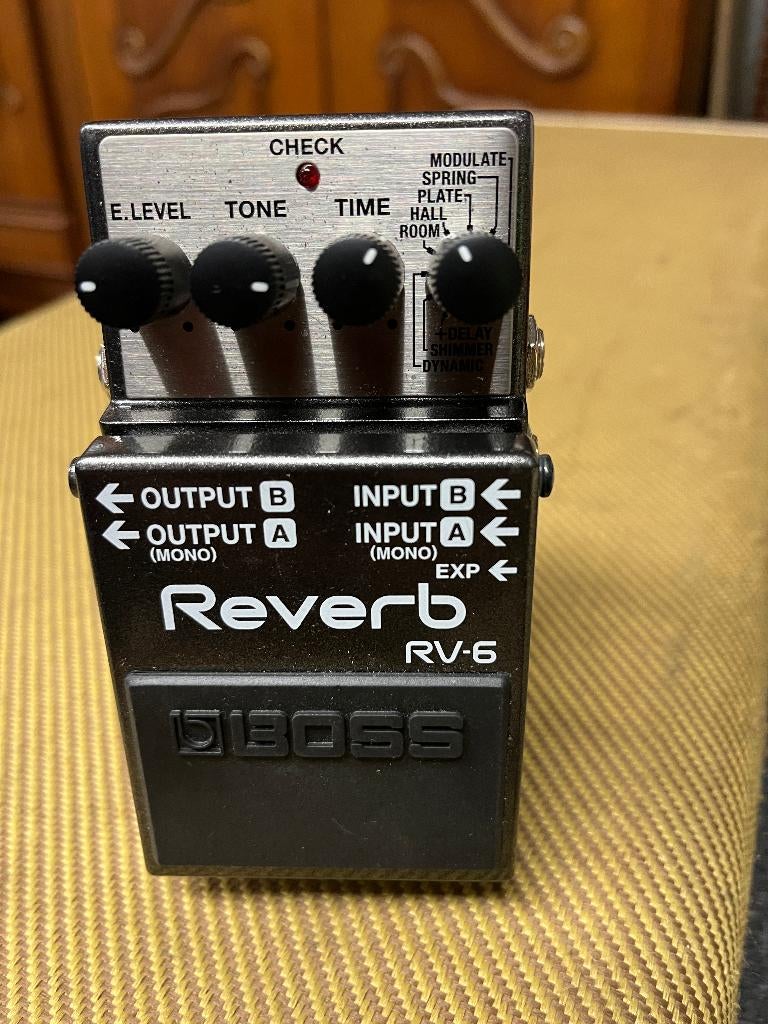 PEDALE REVERBE BOSS, Muziek en Instrumenten, Behuizingen en Koffers, Ophalen, Nieuw, Elektrische gitaar