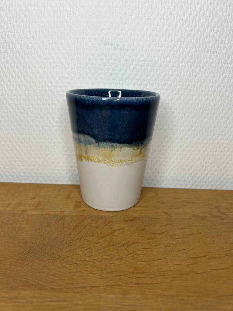 Blauw witte beker koffietas kop flow 370ml Salt & Pepper, Keramiek, Ophalen of Verzenden, Zo goed als nieuw, Overige stijlen