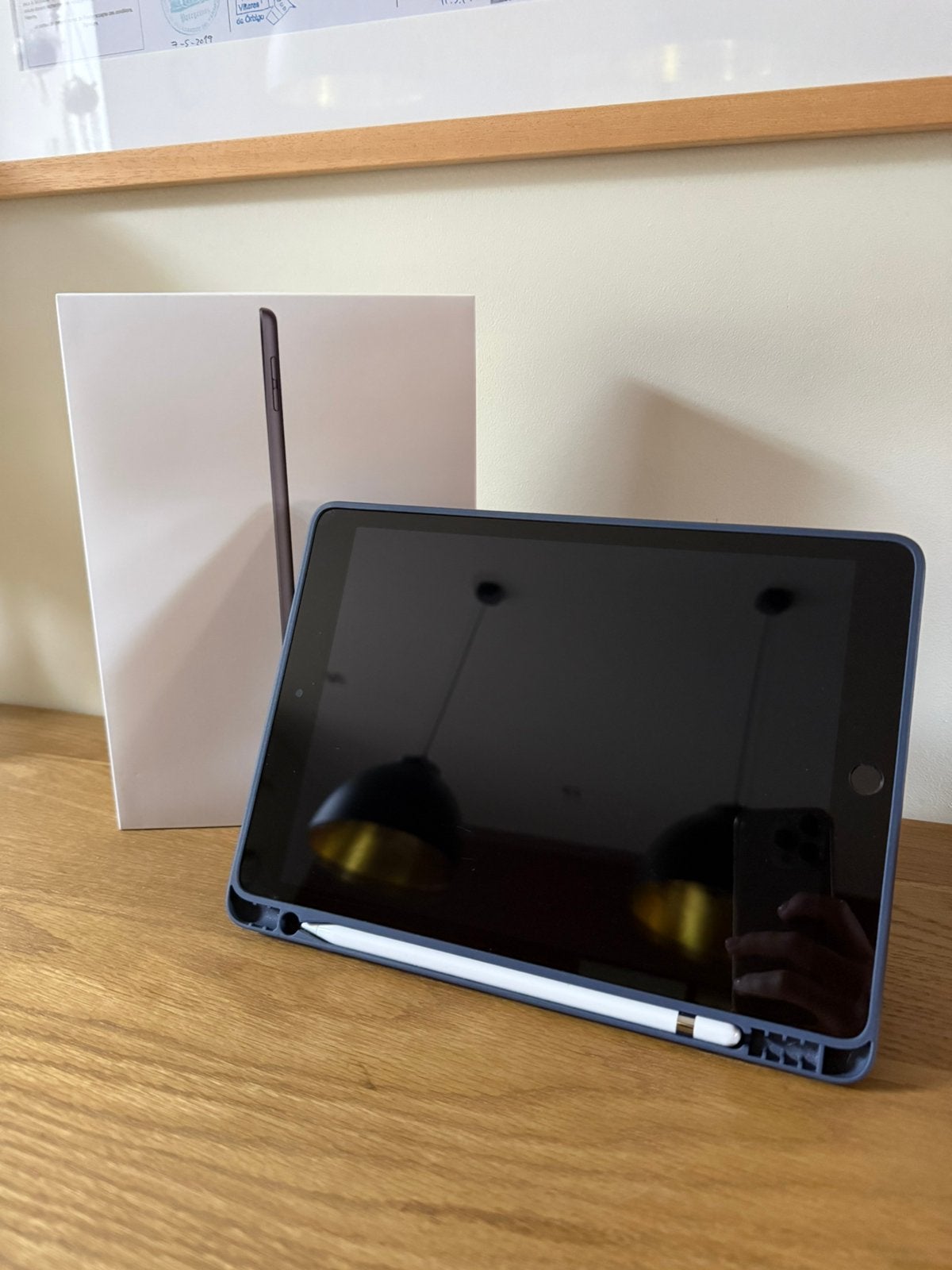 Ipad 9th gen + apple pencil, Apple iPad, Zo goed als nieuw, Wi-Fi, Ophalen