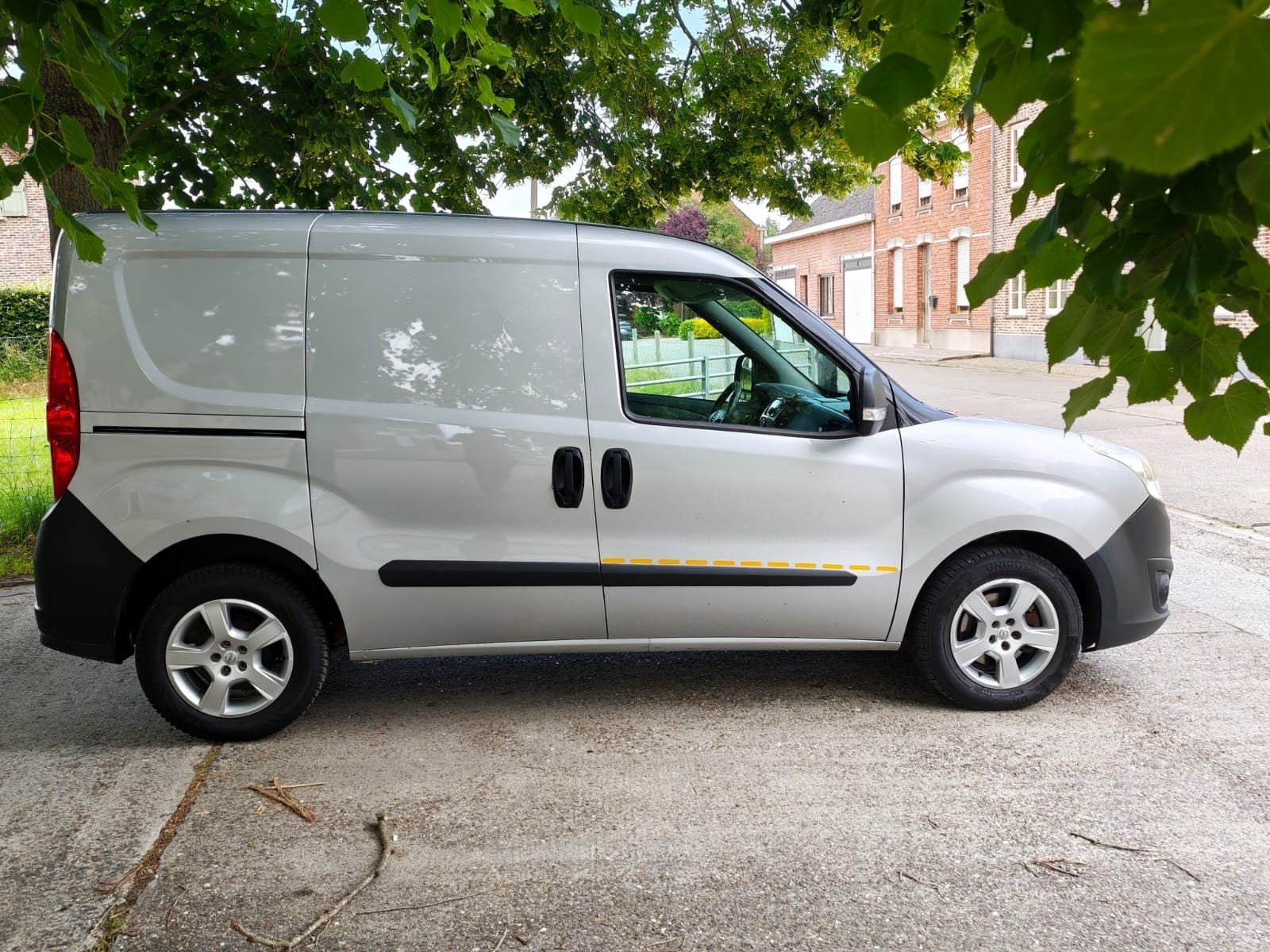 Opel Combo 1.3 CDTI Diesel – 2016 – 155.000 km, Autos, Argent ou Gris, Achat, Entreprise, 2 places