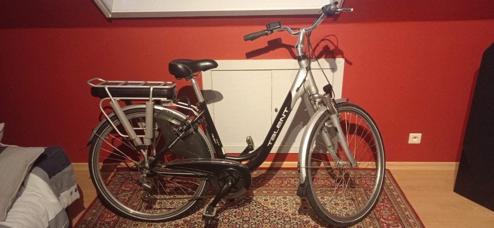 Electrische damesfiets Talent, Jaren '60 of nieuwer, Velgrem, 47 tot 51 cm, Ophalen