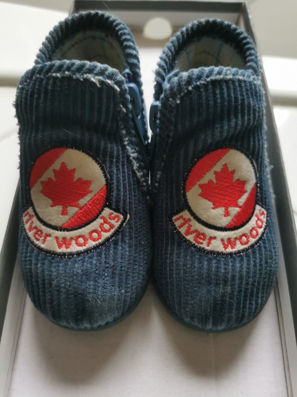 Mooie baby pantoffeltjes van River Woods, Kinderen en Baby's, Babykleding | Schoentjes en Sokjes, Ophalen of Verzenden