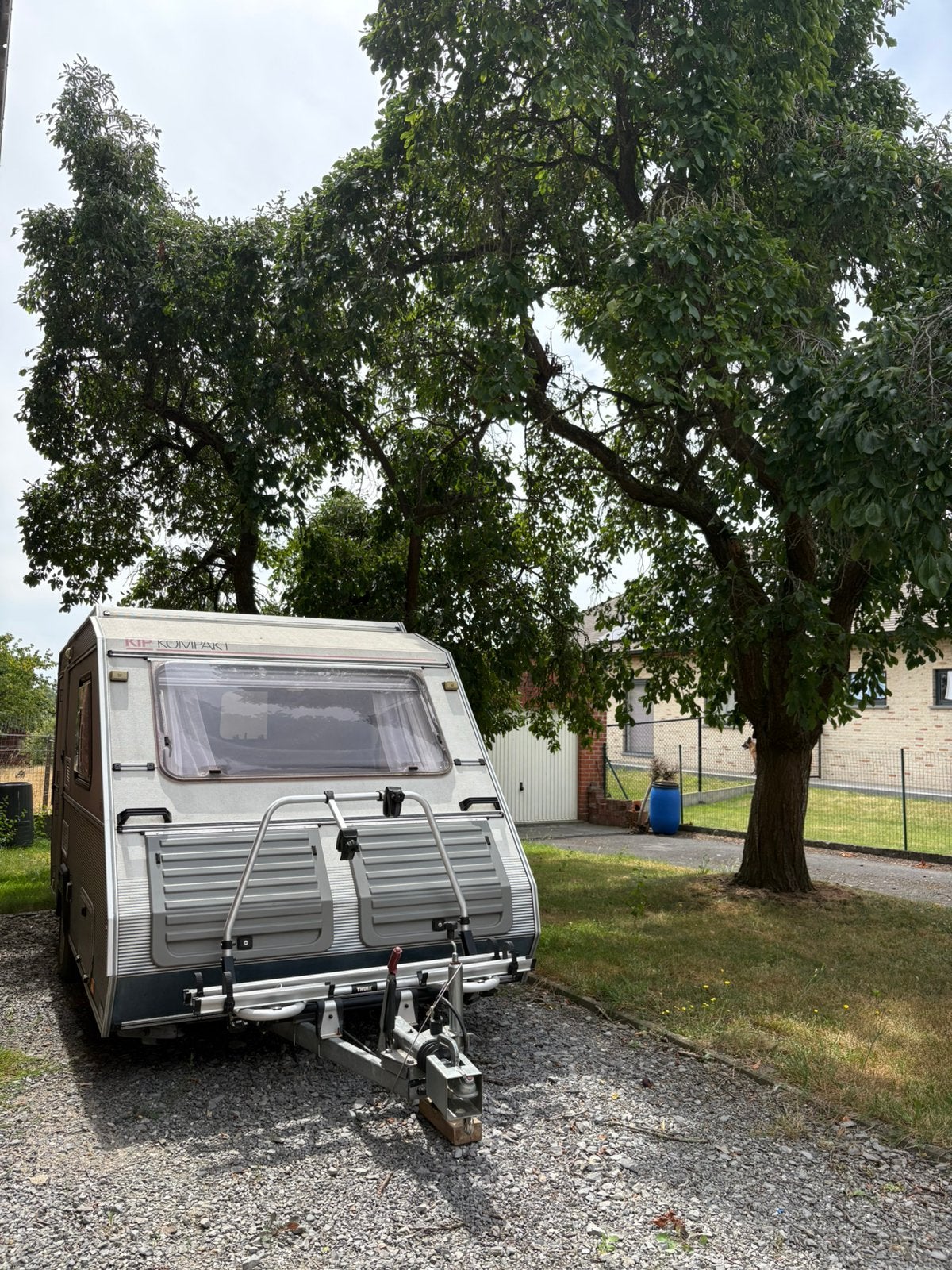 Mooie KIP Kompakt EK37 met vernieuwd hefdak!, Caravanes & Camping, Réfrigérateur, Kip, 500 - 750 kg, Jusqu'à 2