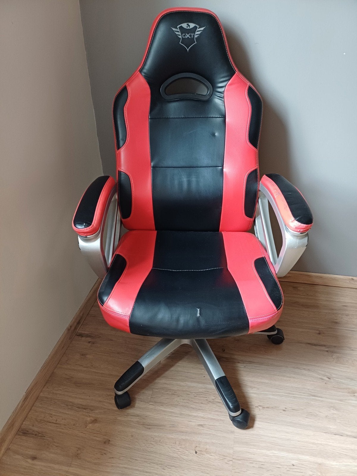 Gaming stoel GXT verstelbaar, Ophalen, Gaming bureaustoel, Gebruikt, Rood