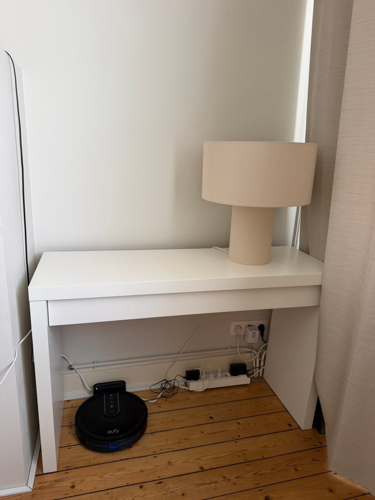 Bureau / beautytafel Ikea te koop, Ophalen, Gebruikt